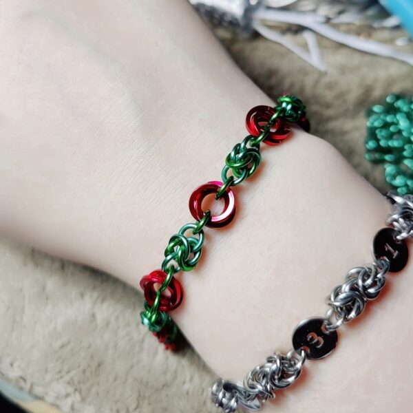 (WiP) Bracelet "Roseraie"